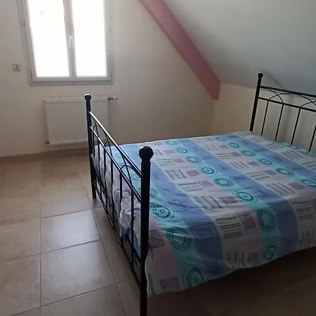 Croix Georgette D'hote منزل للإقامة