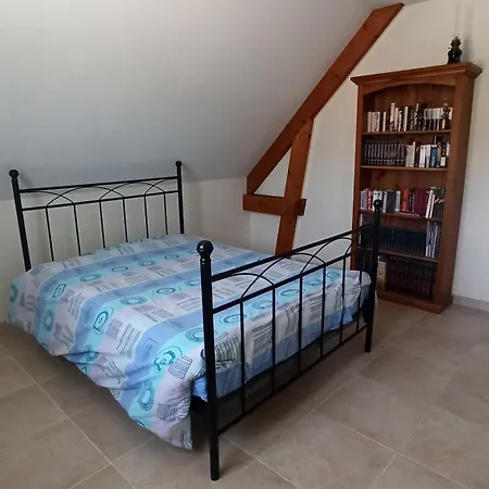Croix Georgette D'hote Homestay