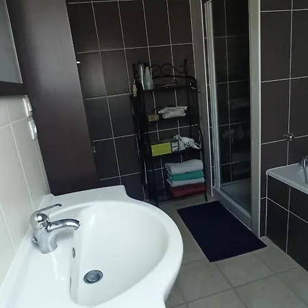 Homestay Croix Georgette D'hote *